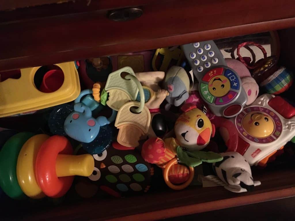 Organizing and managing toys - drawer storage #toystorageideas